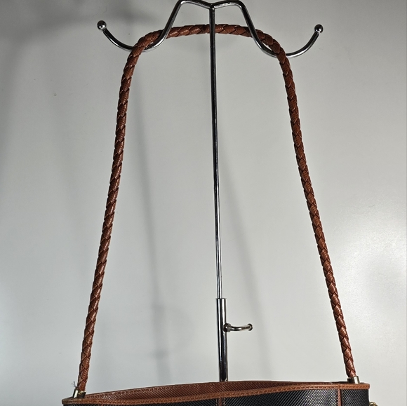 Vintage Bottega Veneta black leather bag - Picture 12 of 12